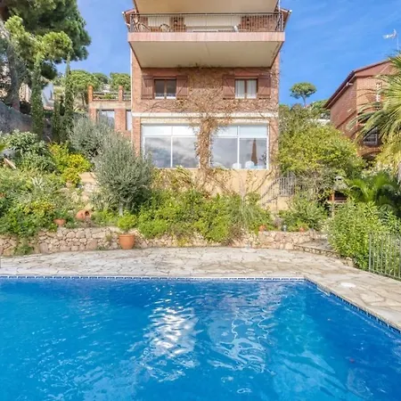 Sleeps 8 Pool Wifi فيلة يوريت دي مار